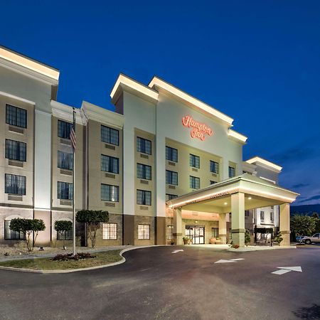 Hampton Inn Сейлем Екстериор снимка