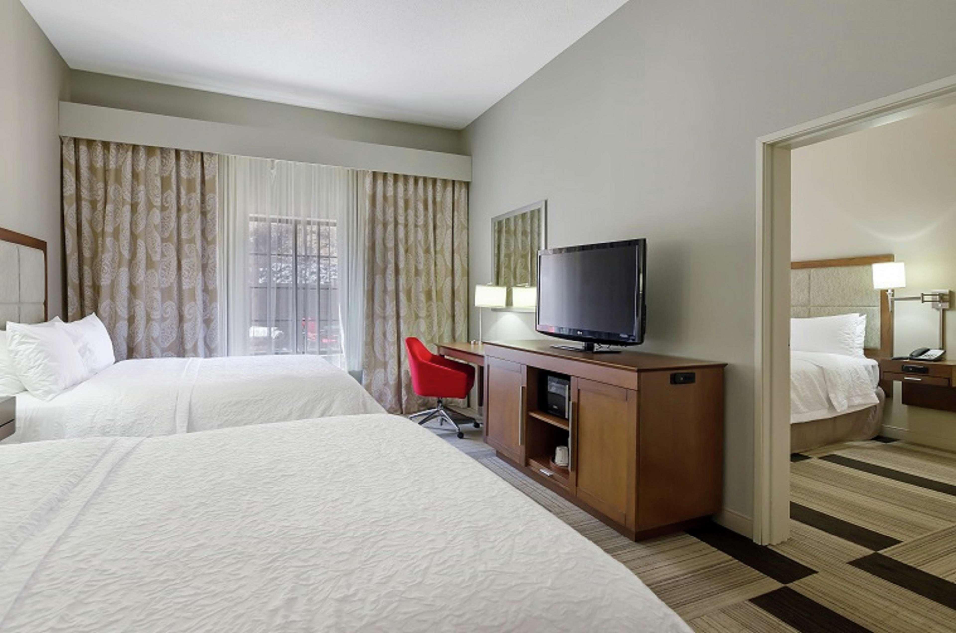 Hampton Inn Сейлем Екстериор снимка
