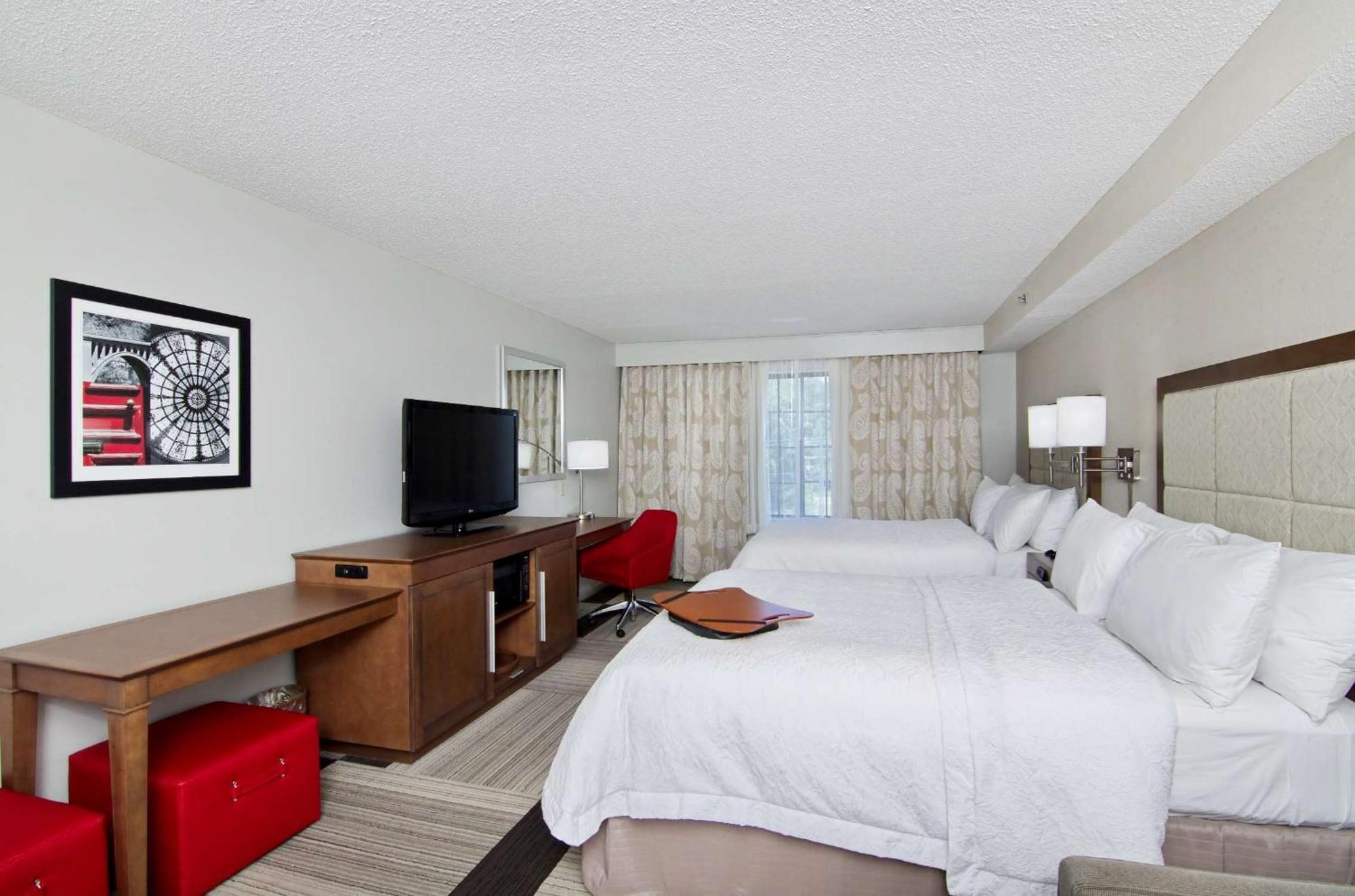 Hampton Inn Сейлем Екстериор снимка