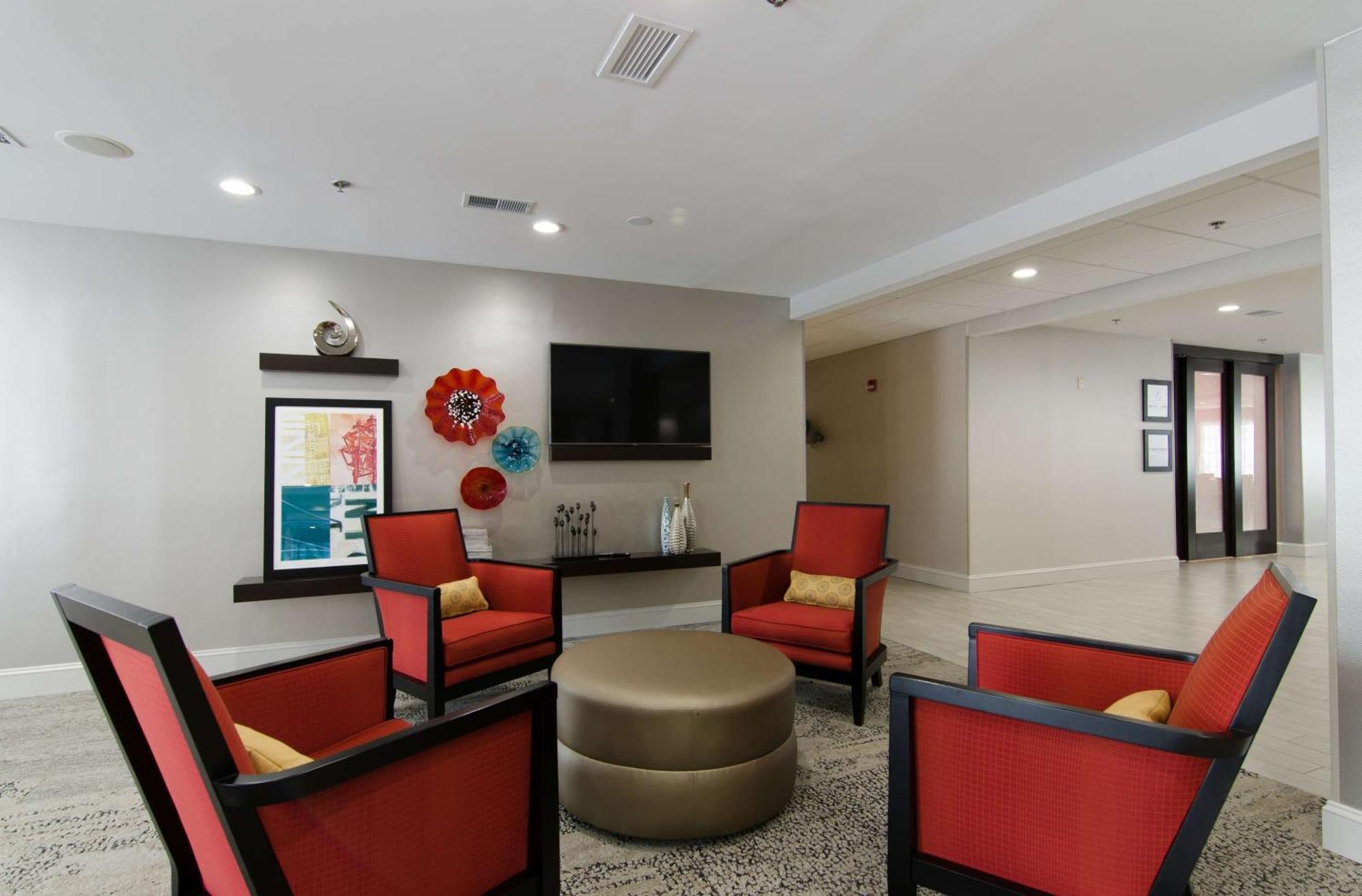 Hampton Inn Сейлем Екстериор снимка