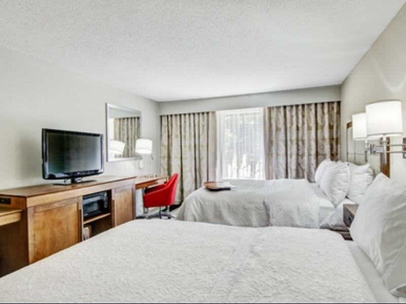 Hampton Inn Сейлем Екстериор снимка