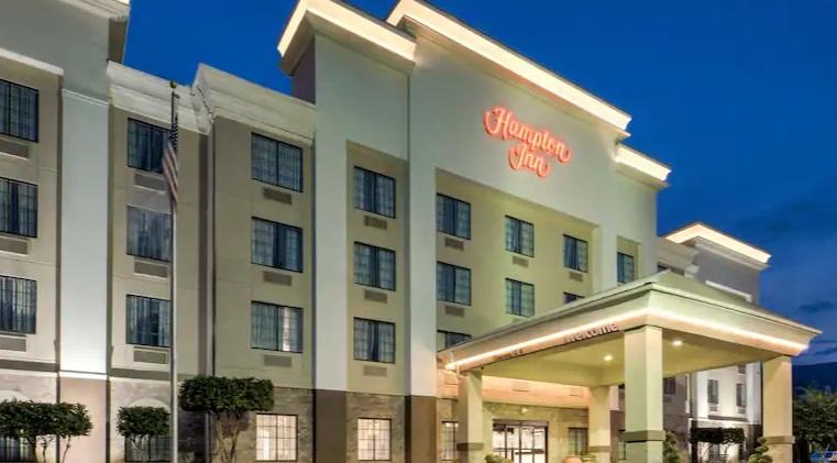 Hampton Inn Сейлем Екстериор снимка